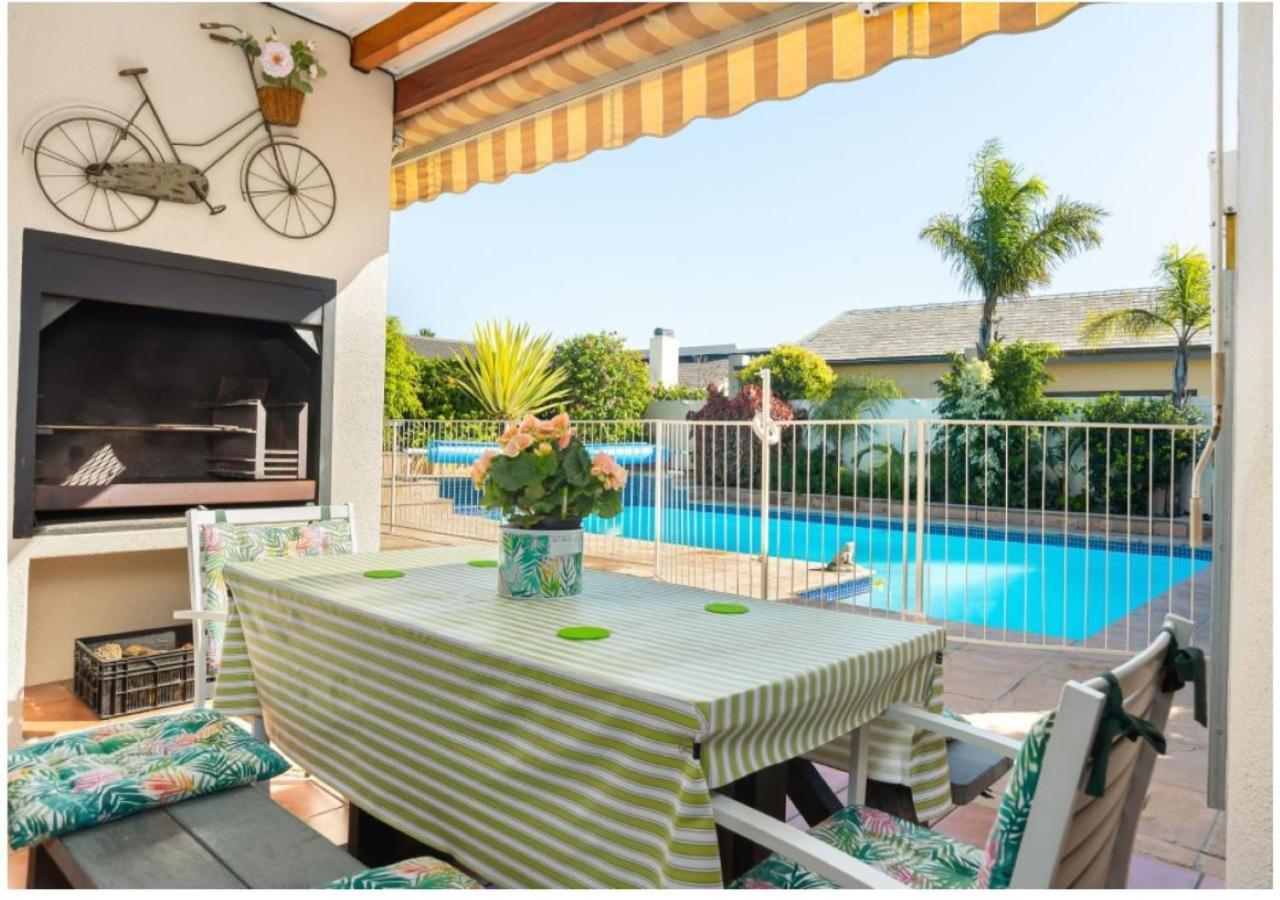 Meerendal Cottage-Affordable Luxury-Private Garden With Pool & Hot Tub 케이프타운 외부 사진