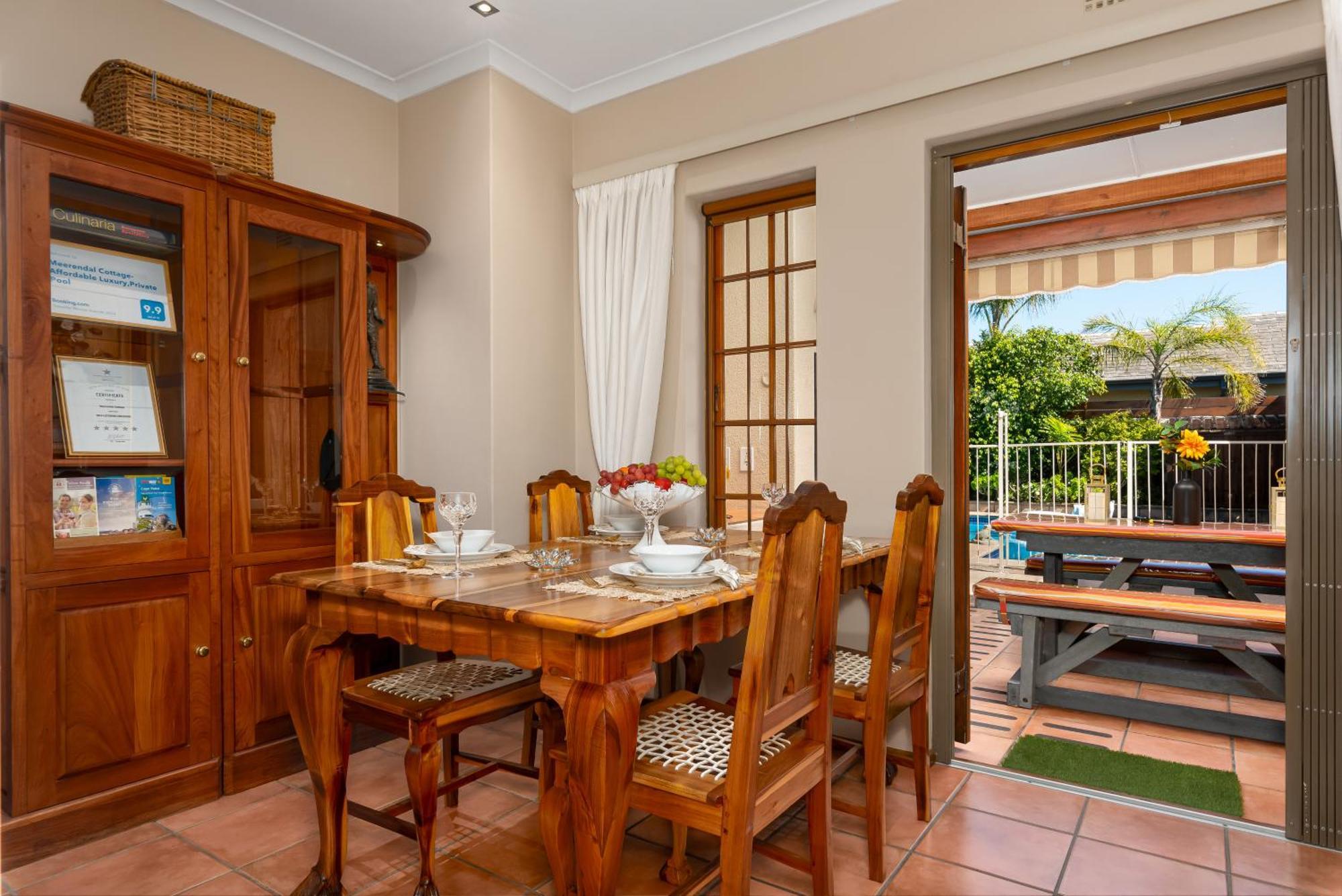 Meerendal Cottage-Affordable Luxury-Private Garden With Pool & Hot Tub 케이프타운 외부 사진